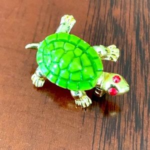Cute Vintage Enamel Turtle Brooch